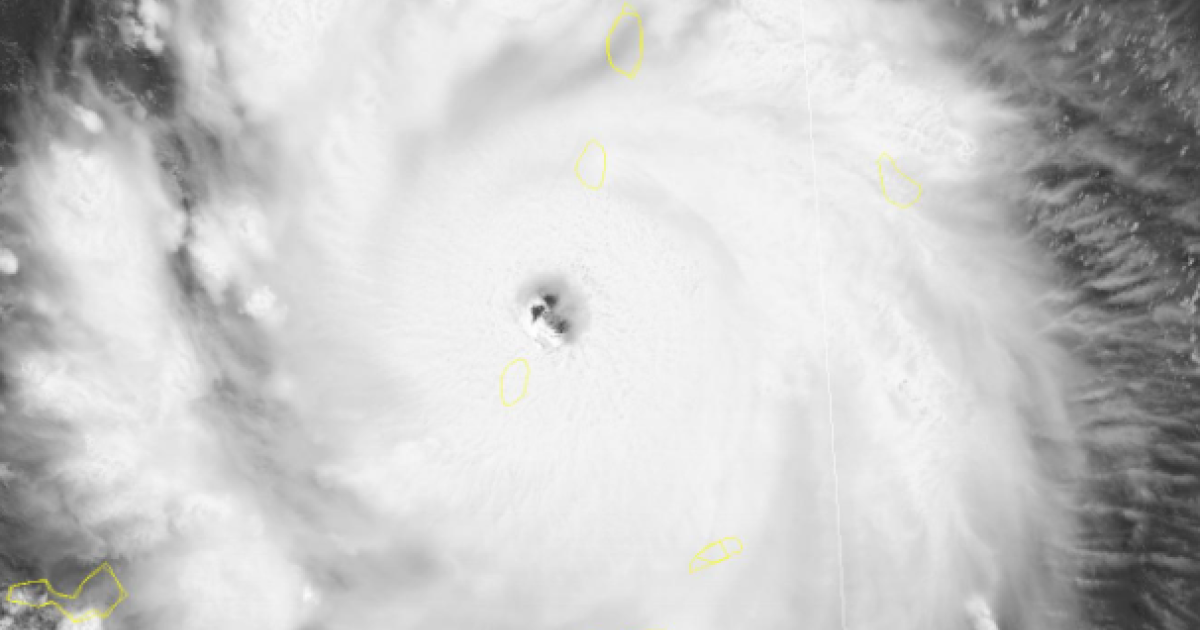 L'ouragan Béryl se déchaîne sur les îles des Petites Antilles, dans l'archipel des Grenadines