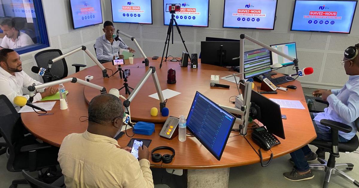     





[DIRECT] Débat des Législatives 2024 en Martinique : Jean-Philippe Nilor face à Grégory Roy-Larentry




