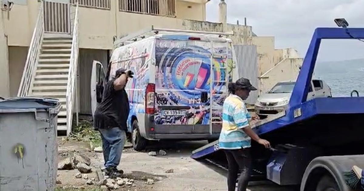 Le parking du CTOSMA interdit d’accès après la houle de Béryl
