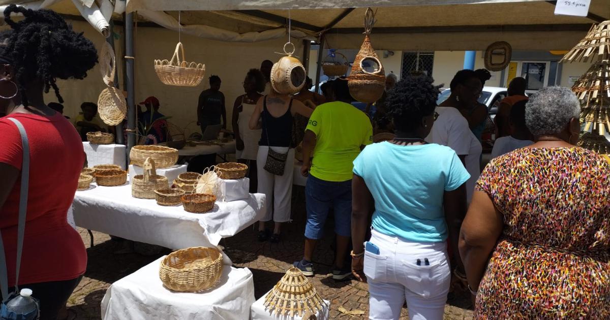 Une première en Guadeloupe, 10 femmes formées au CAP vannerie