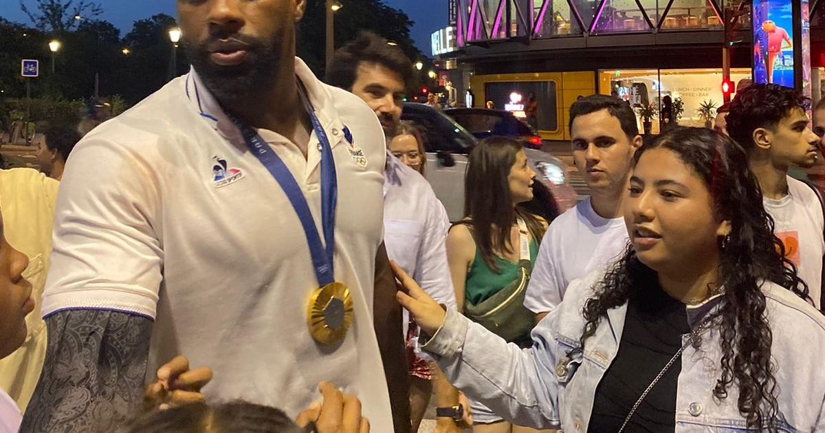 Judoka le plus titré des Jeux Olympiques, Teddy Riner célèbre sa victoire