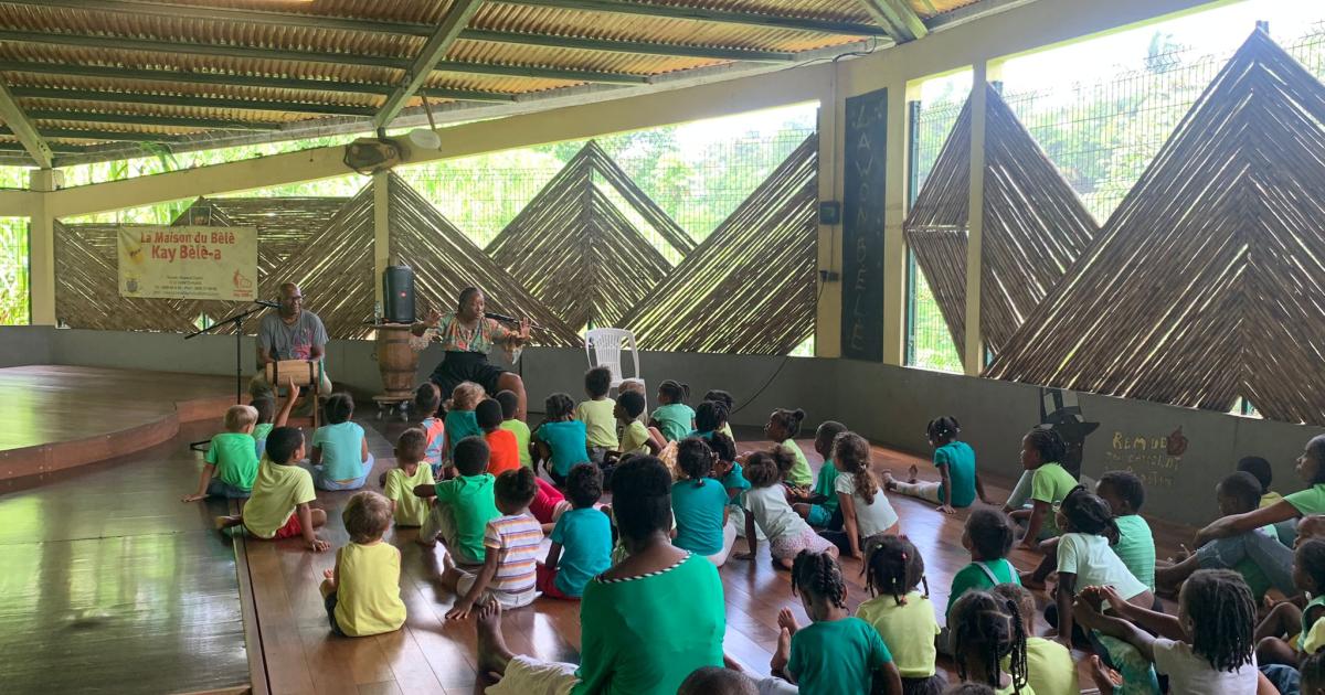 Une trentaine d’enfants découvrent le Bèlè à Sainte-Marie