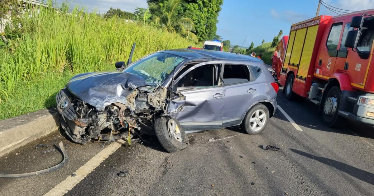 Choc frontal : un blessé grave et un blessé léger à Lamentin