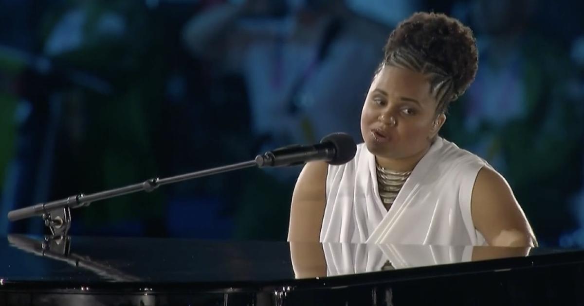 Jeux Paralympiques de Paris : la Guadeloupéenne Luan Pommier a interprété l’Hymne de la Cérémonie d’Ouverture