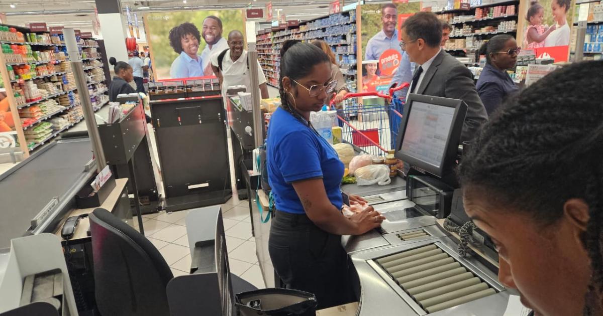 Contrôle inopiné de l'application du bouclier qualité prix à Carrefour Destreland
