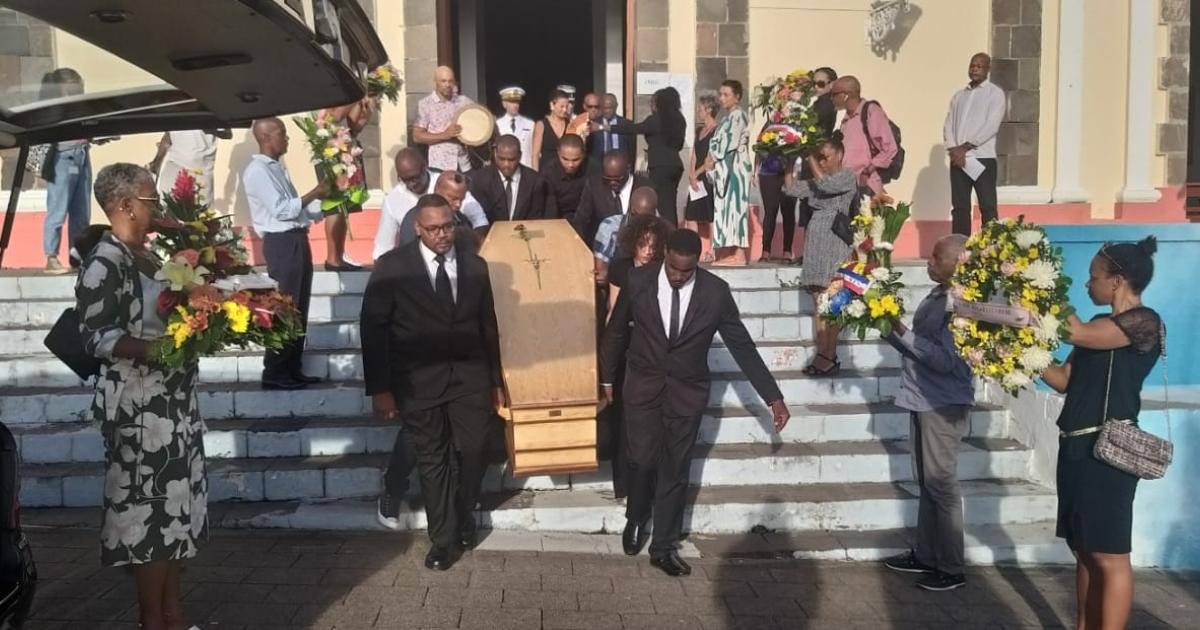     





Lilian Dejean a été inhumé à Pointe-Noire





