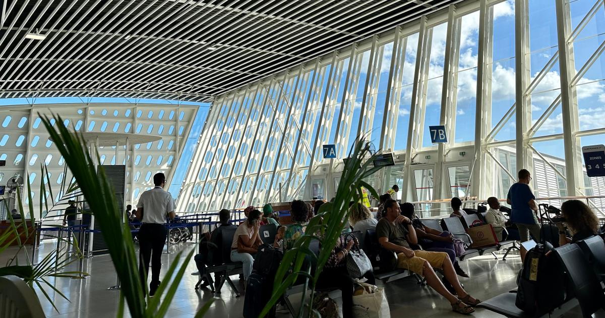     





L’aéroport Guadeloupe – Maryse Condé : « c’est une fierté »




