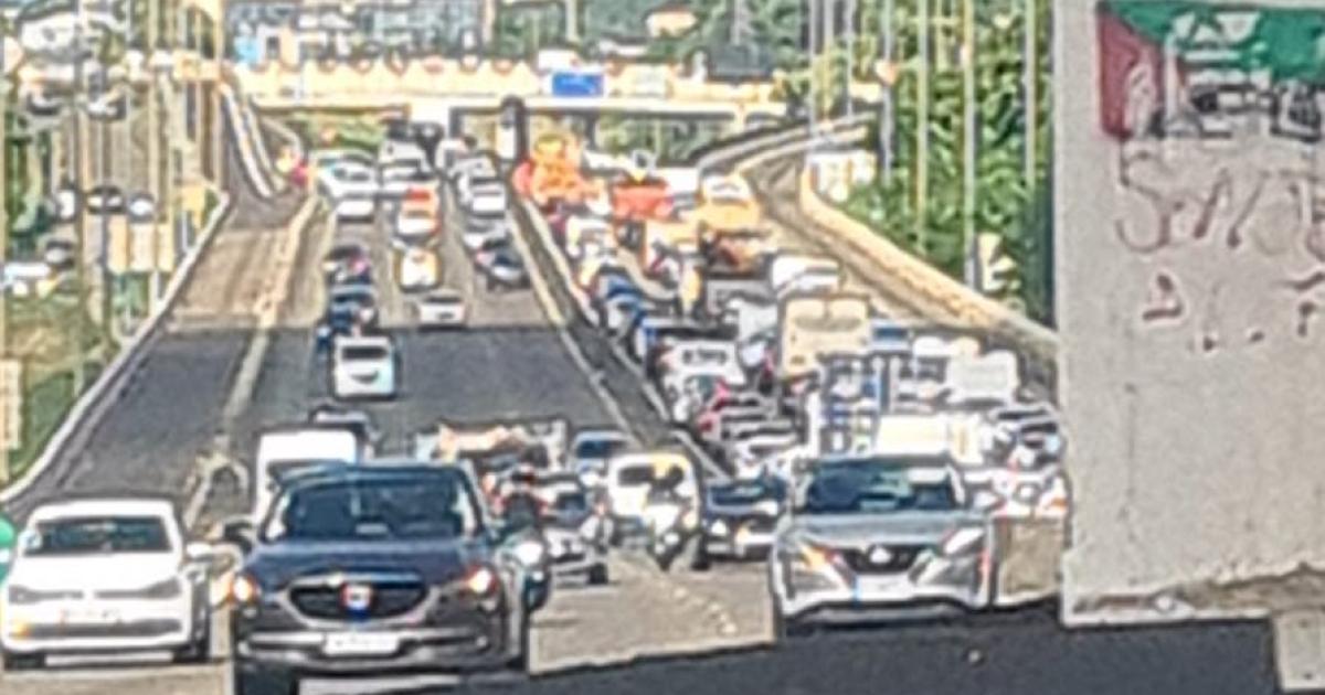 Un accident sur le pont de Californie provoque de gros embouteillages