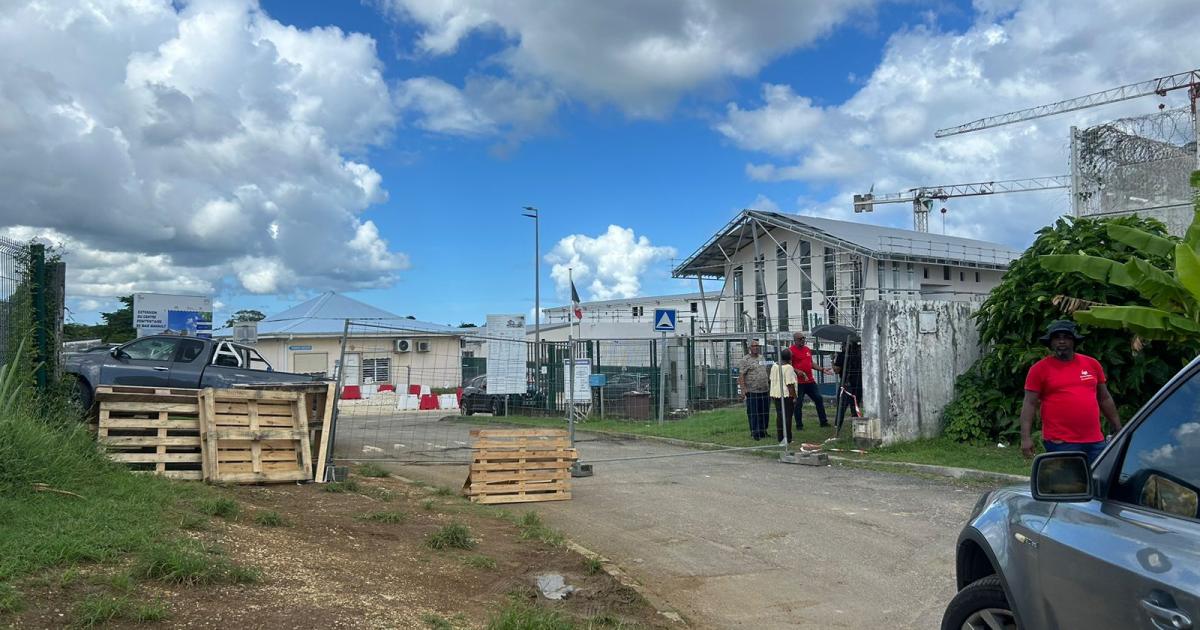 Le centre pénitentiaire de Guadeloupe bloqué après l’agression d’un surveillant à l’eau bouillante