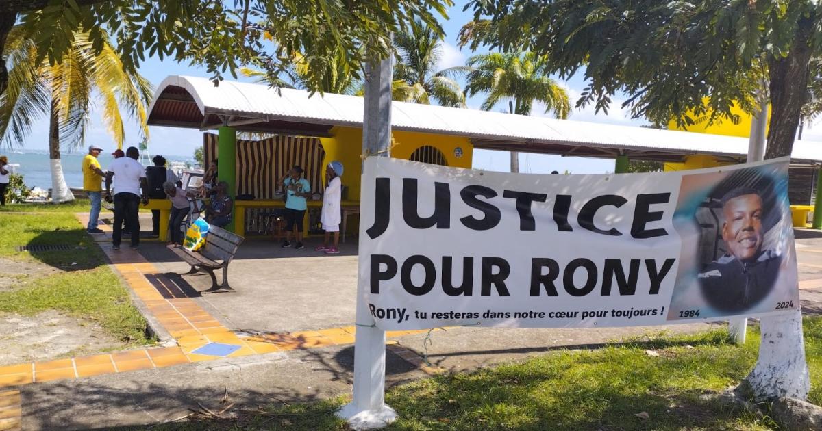 Un hommage rendu à Rony Cély sur le port de Goyave