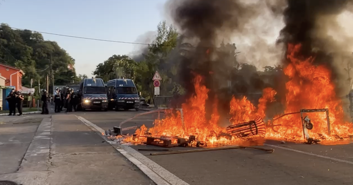 Journée « Martinique Morte » : grosses tensions au Carbet, mobilisation à Fort-de-France, zones bloquées