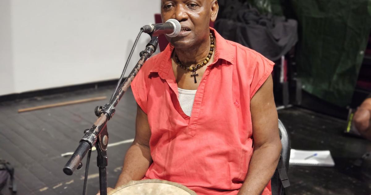 Le musicien Niko Gernet revisite le bèlè ce samedi à Tropiques Atrium