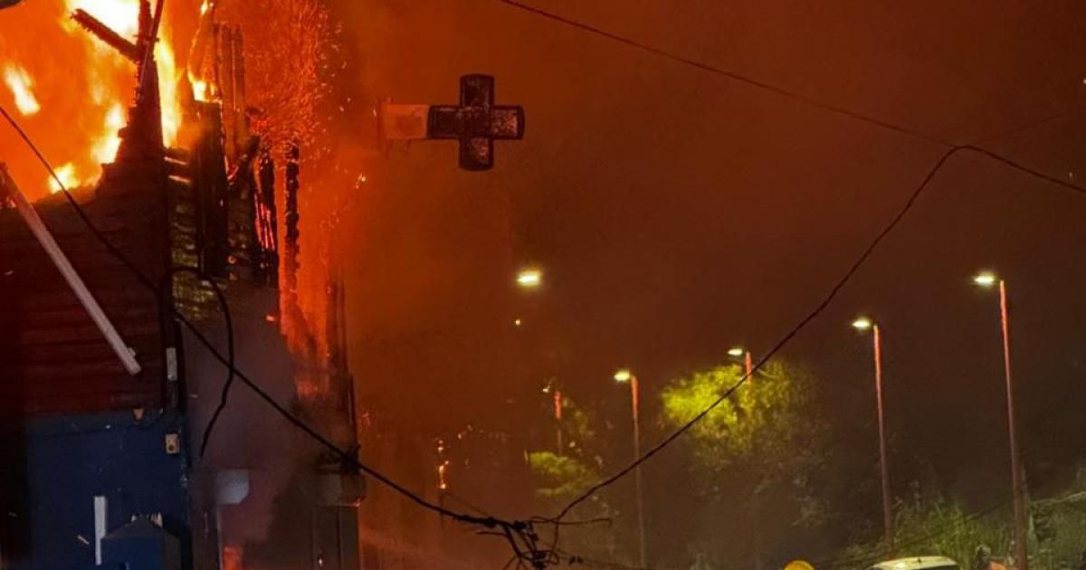 Incendies volontaires, pillages en bandes organisées : nouvelle nuit de grande violence en Martinique