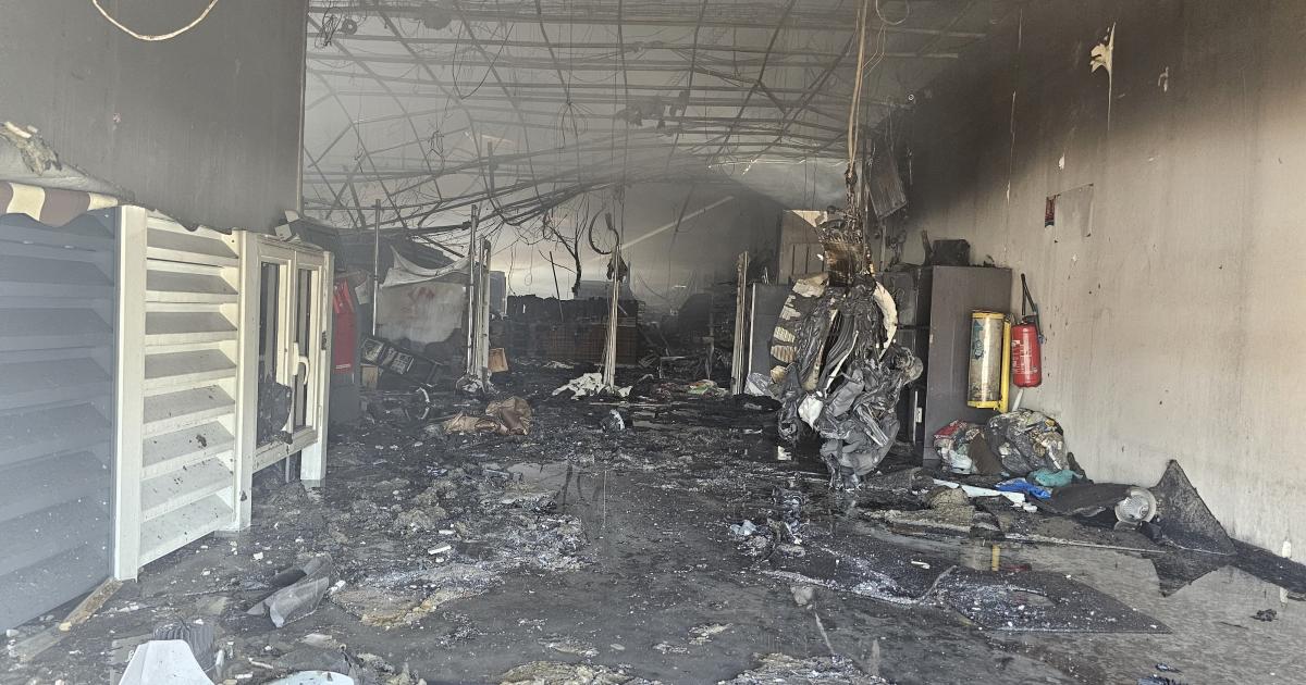 Le bilan de la nuit : 14 commerces incendiés, 33 arrestations, 12 blessés