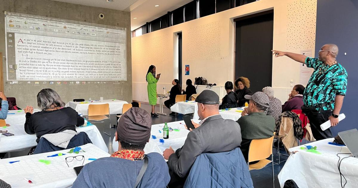 Une « dikté kreyol » à Nanterre pour marquer la journée internationale du 28 octobre