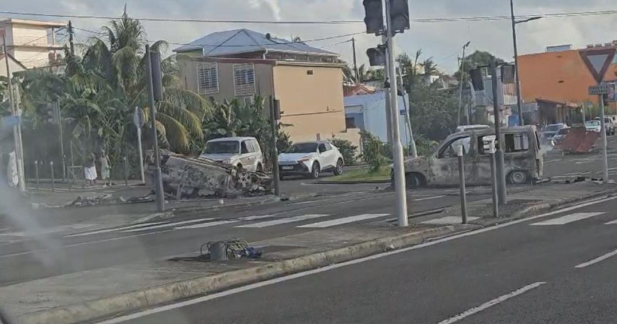 Un décès, quatre blessés par balle et des barrages à nouveau érigés